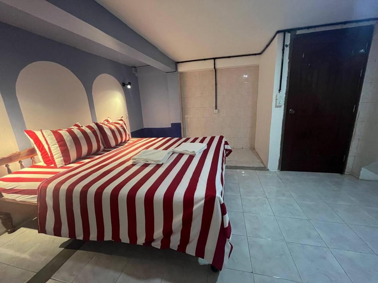 Por Chey Guesthouse Battambang Kültér fotó
